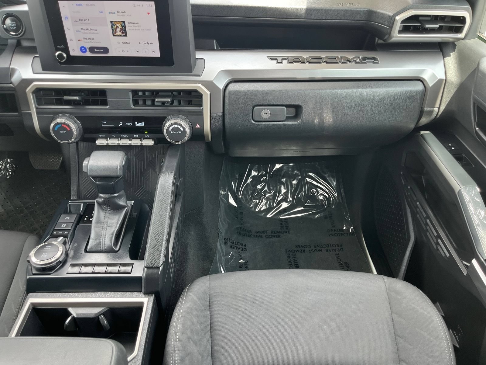 Used 2024 Toyota Tacoma TRD Sport AWD/4WD image 15