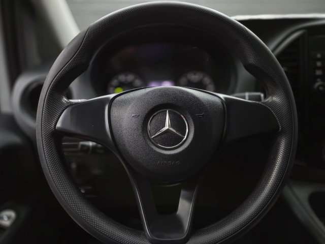 Used 2021 Mercedes-Benz Metris image 18