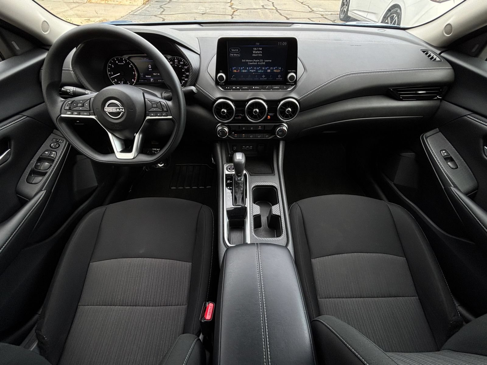 Used 2025 Nissan Sentra SV FWD image 31