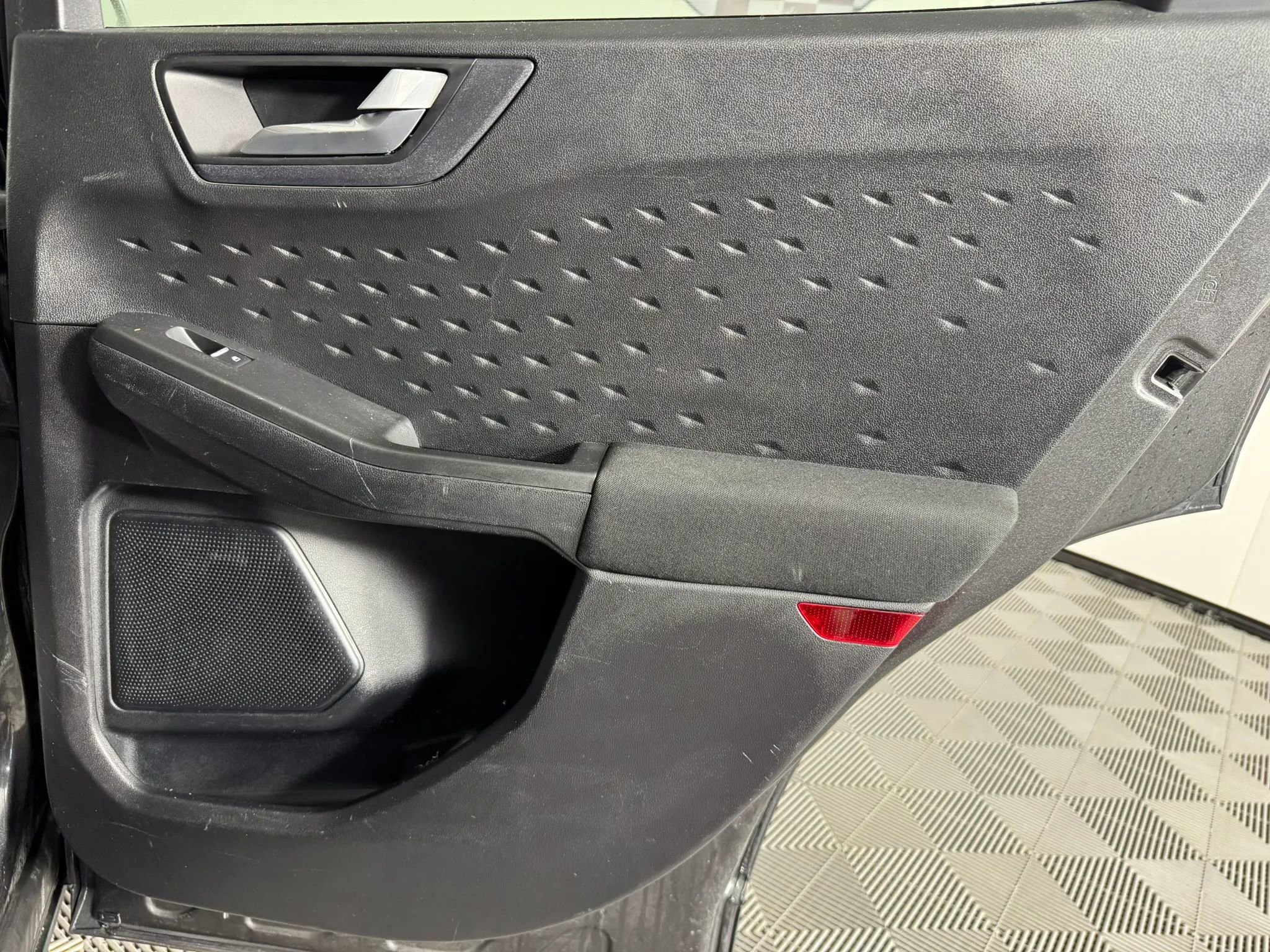 Used 2020 Ford Escape SE AWD/4WD image 41