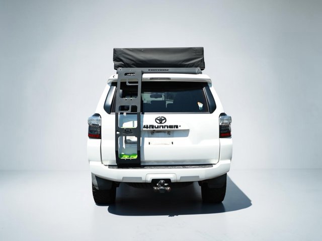 Used 2019 Toyota 4Runner SR5 Premium AWD/4WD image 2