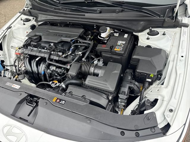 Used 2024 Hyundai Elantra SEL image 21