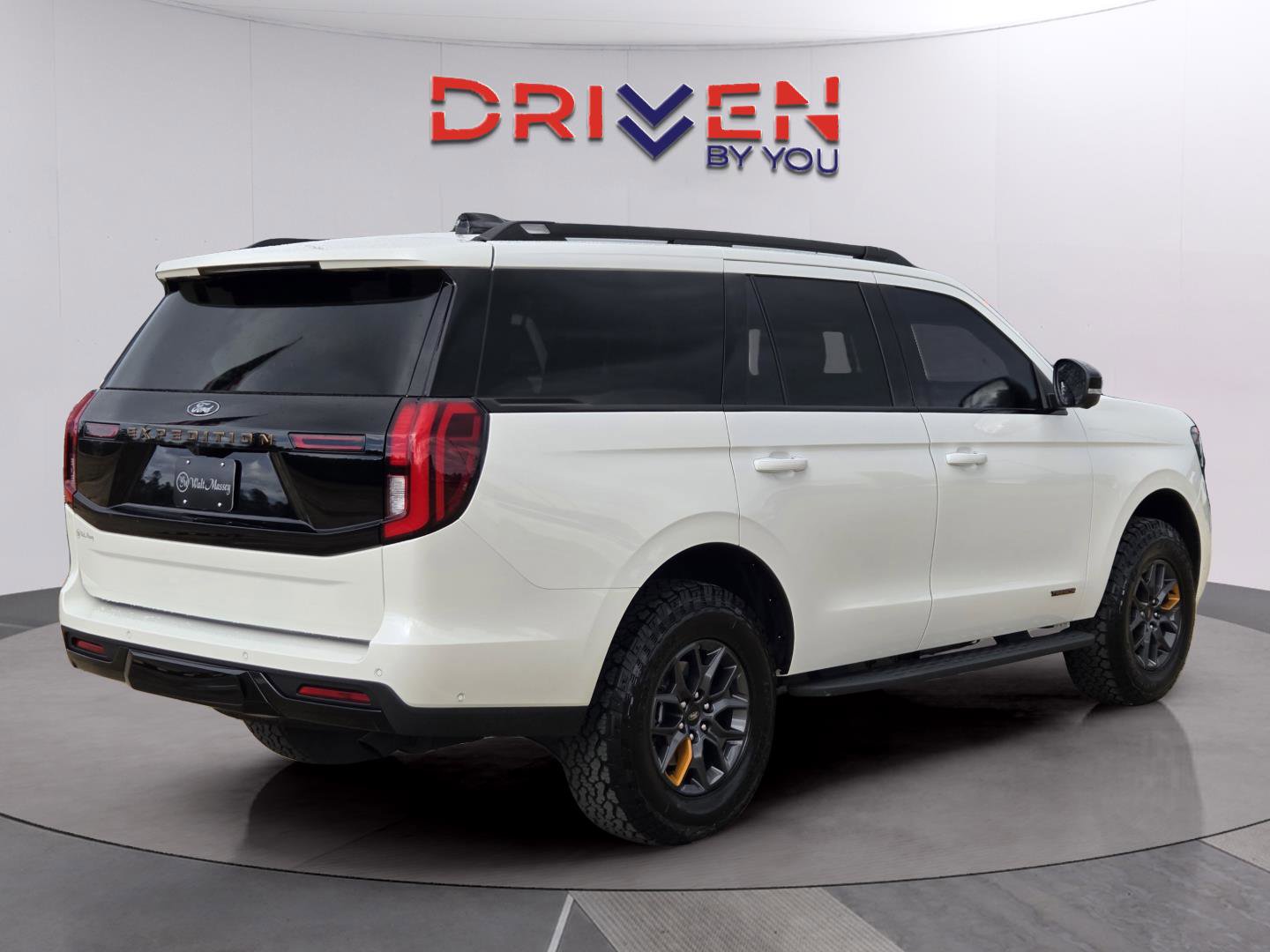 Used 2025 Ford Expedition Tremor image 5