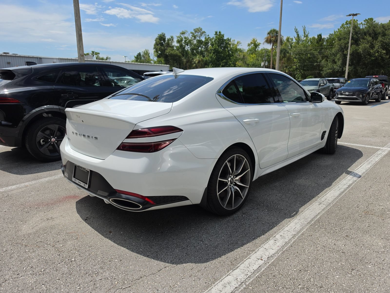 Used 2025 Genesis G70 2.5T RWD image 3