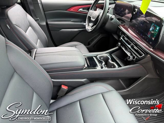 Used 2025 Chevrolet Traverse Z71 w/ LPO, Illumination Package AWD/4WD image 24