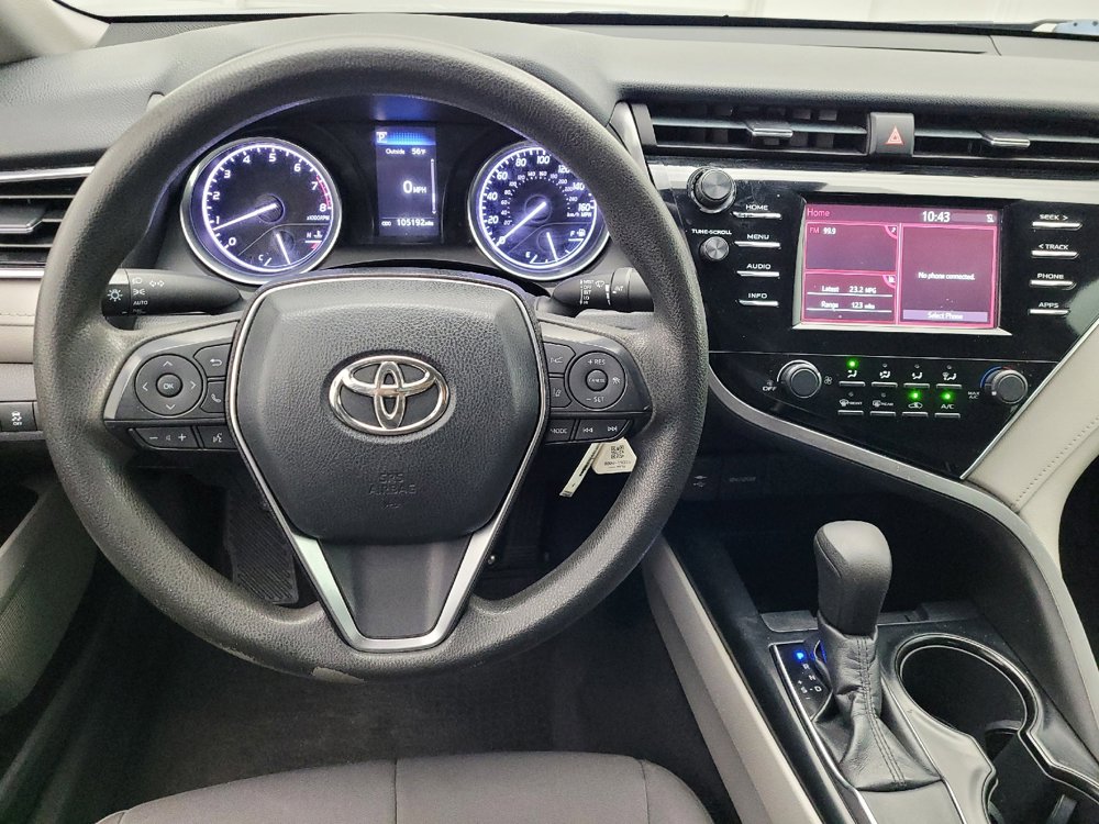 Used 2018 Toyota Camry LE image 22