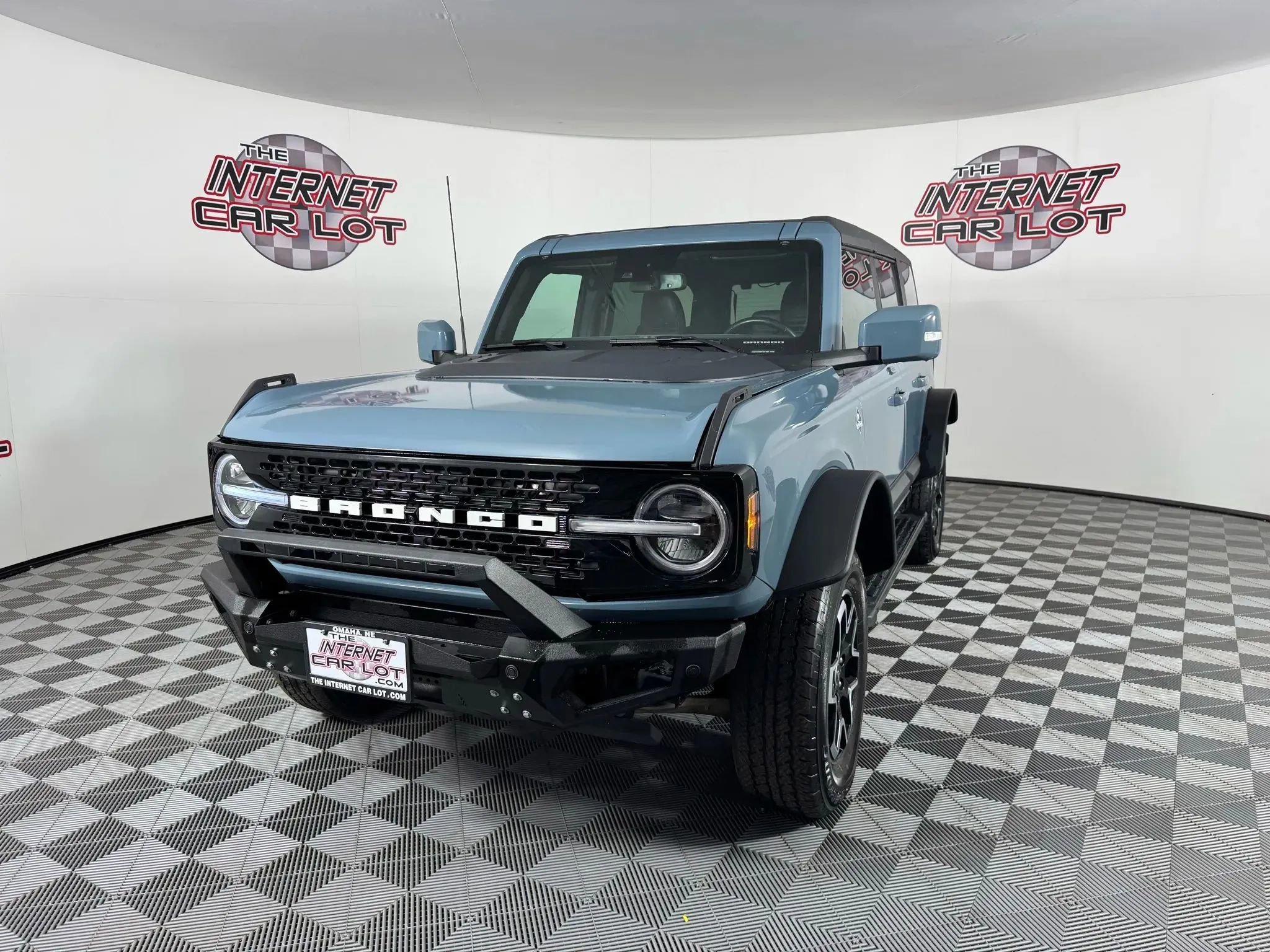 Used 2023 Ford Bronco Outer Banks image 3