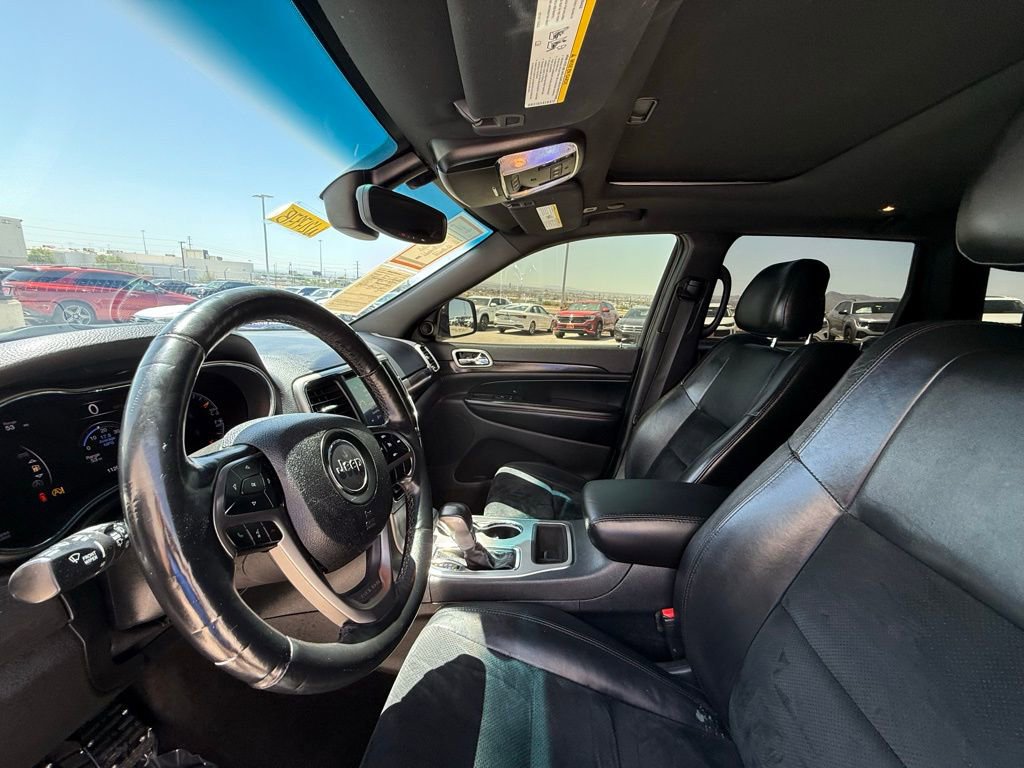 Used 2018 Jeep Grand Cherokee Altitude AWD/4WD image 13
