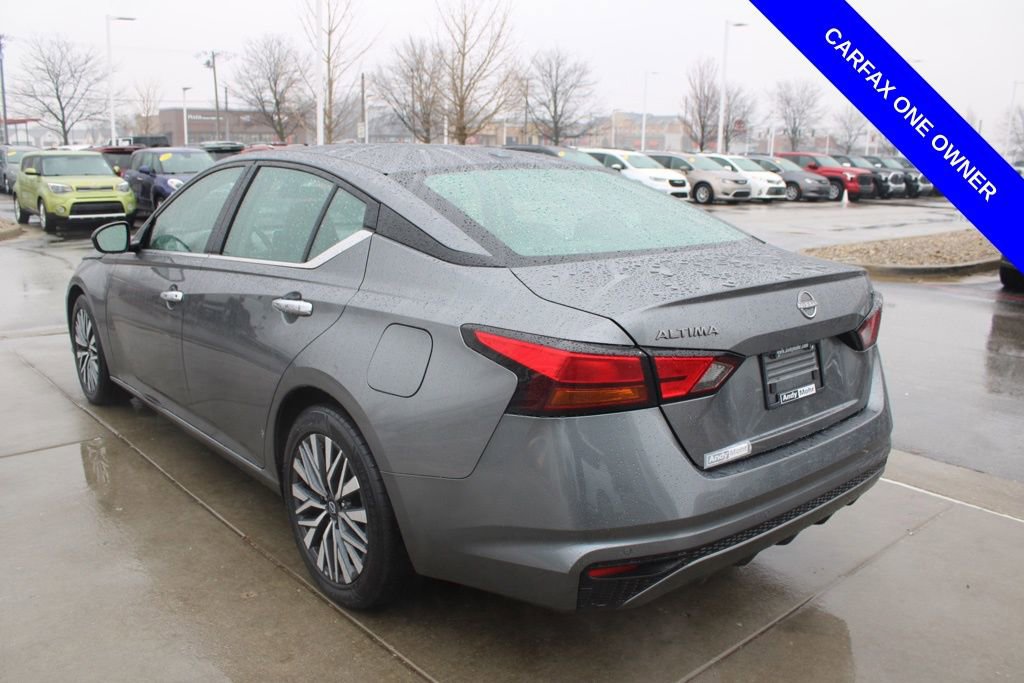 Used 2024 Nissan Altima 2.5 SV image 5