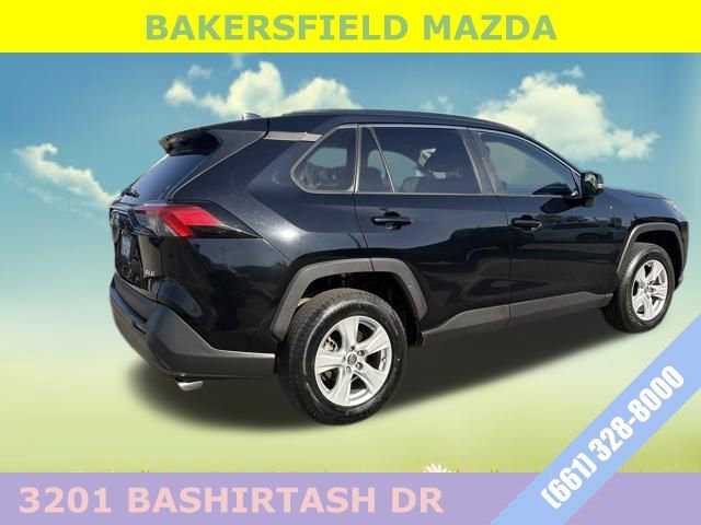 Used 2019 Toyota RAV4 XLE image 5