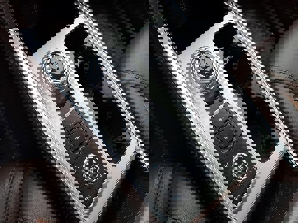 Used 2022 Ford Explorer King Ranch w/ Class IV Trailer Tow Package image 24