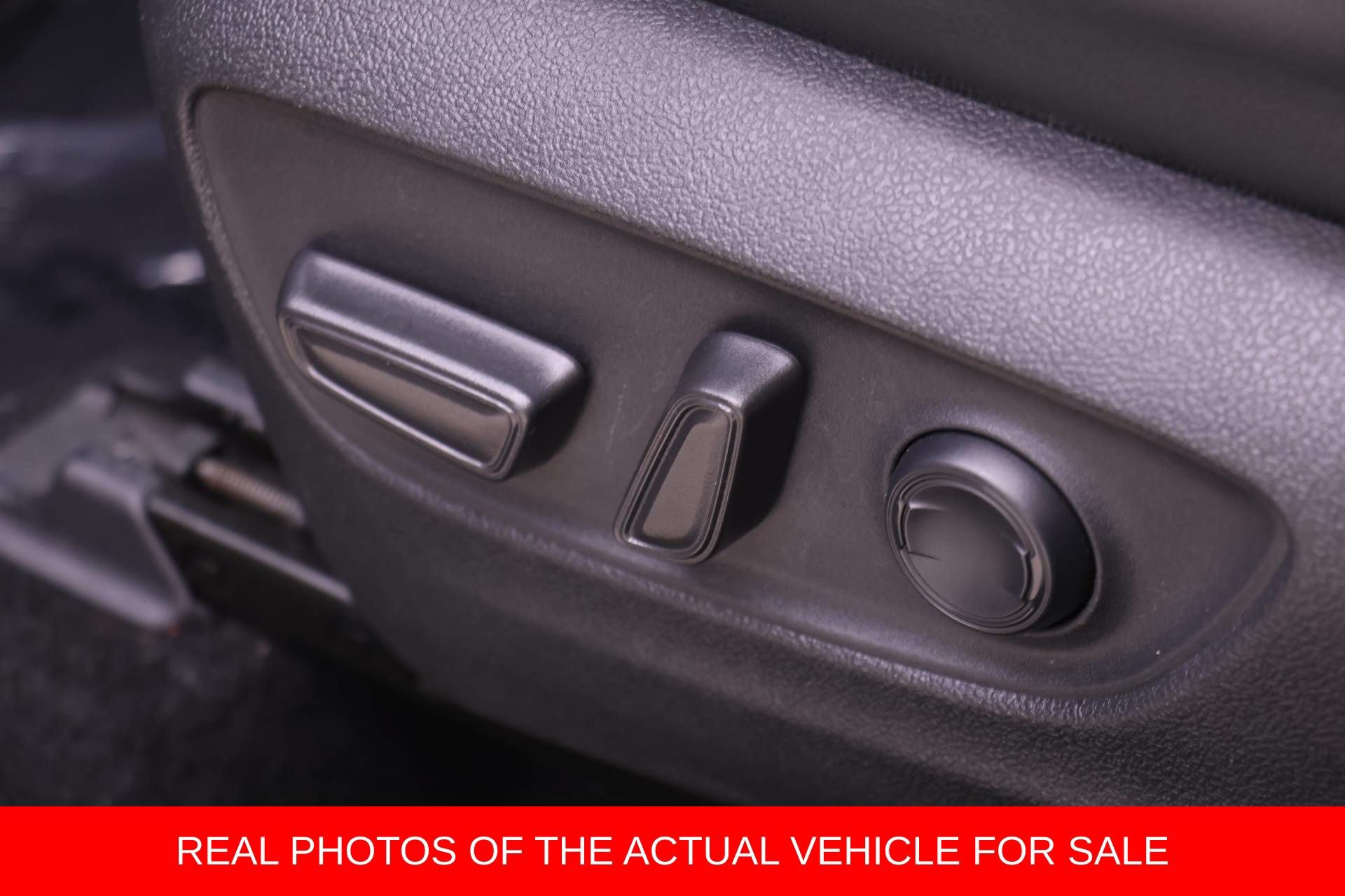 Used 2022 Toyota Highlander XSE FWD image 15