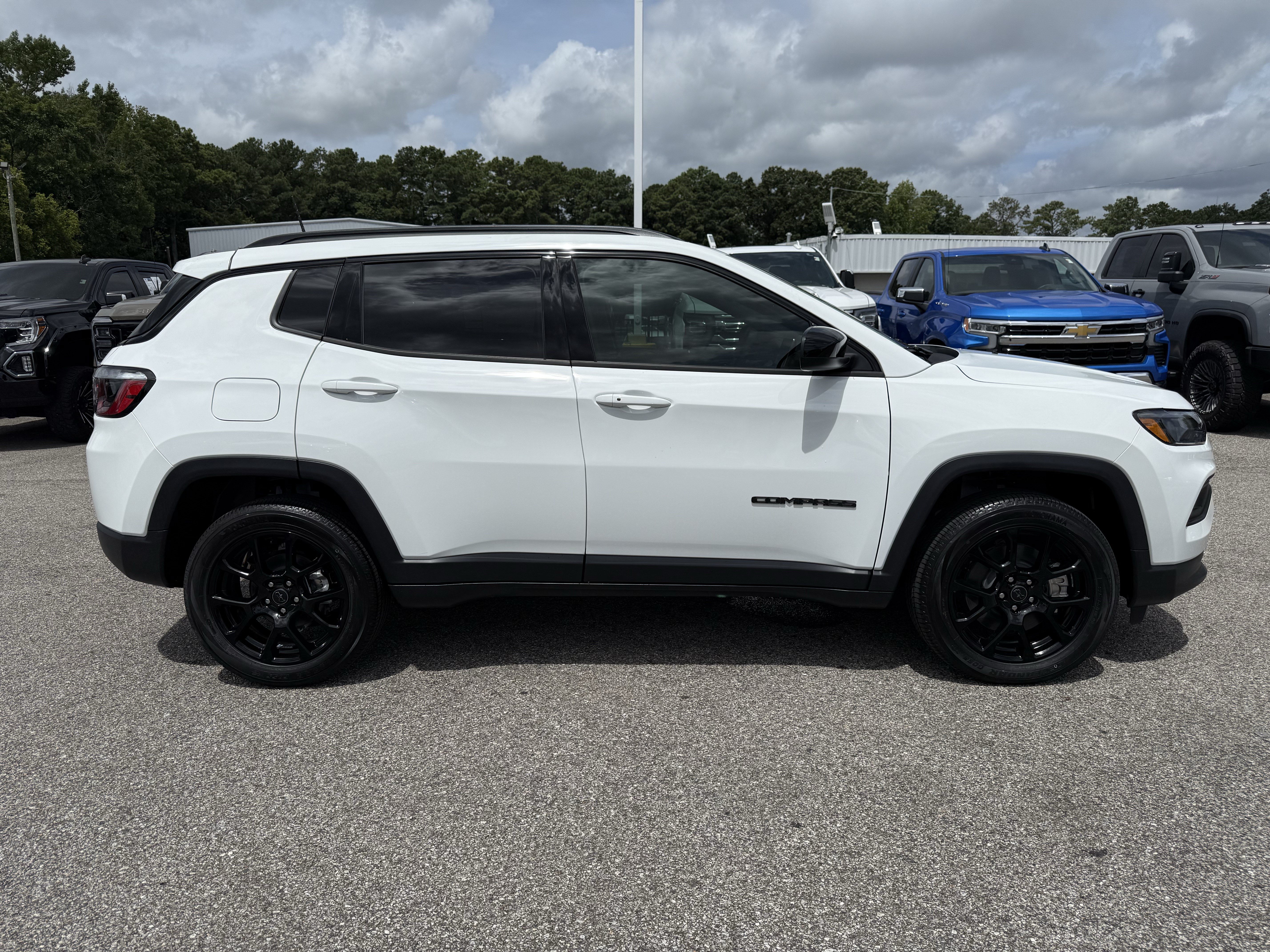New 2026 Jeep Compass Latitude AWD/4WD image 11