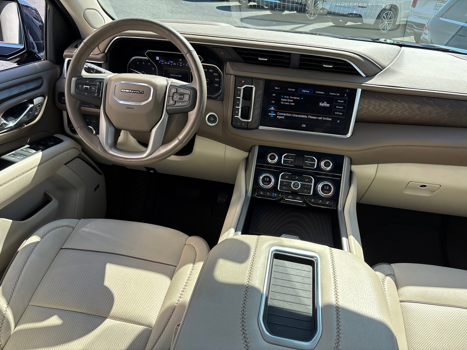 Used 2021 GMC Yukon Denali w/ Denali Premium Package image 31