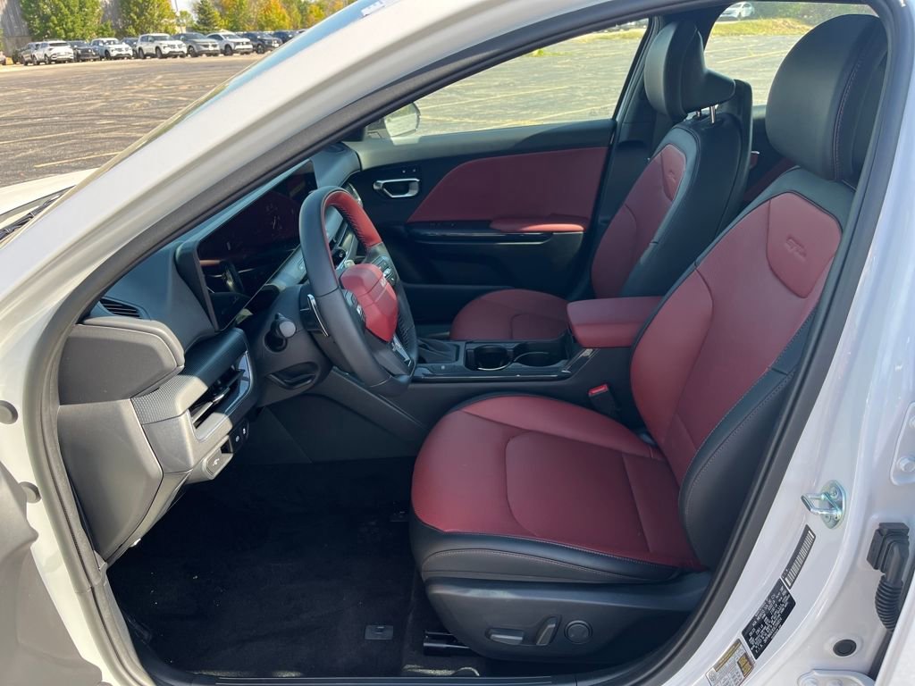 New 2025 Kia K4 GT-Line image 13