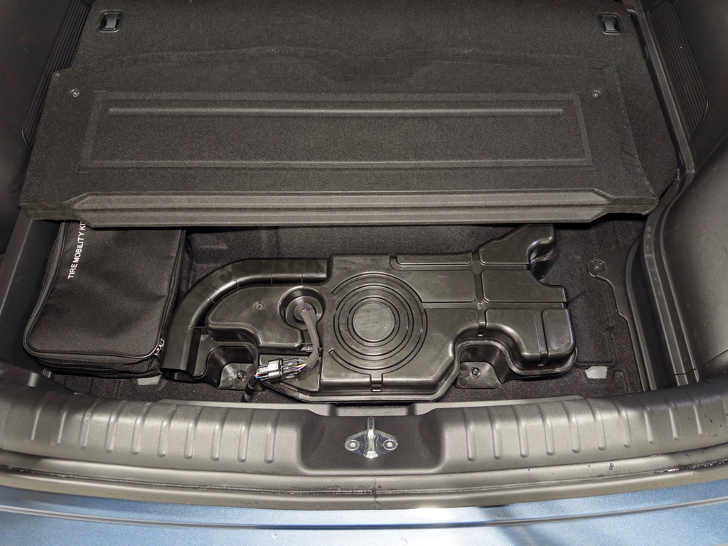 Used 2023 Kia Niro SX Touring image 26