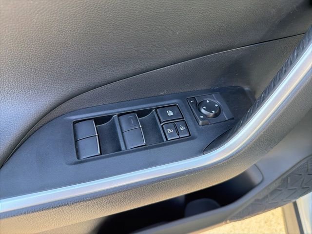 Used 2021 Toyota RAV4 XSE image 12