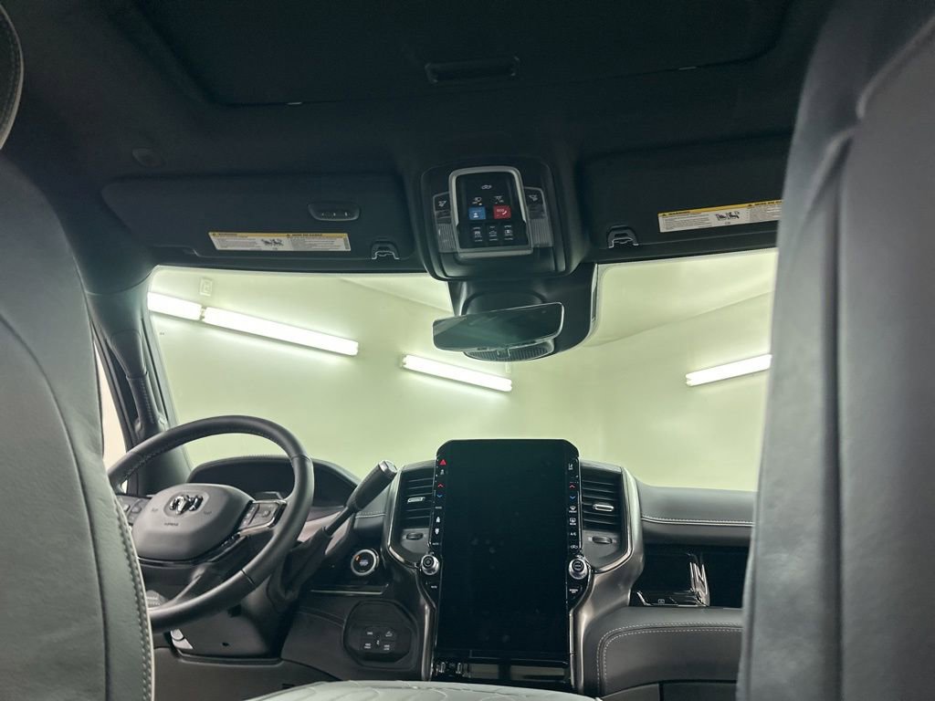 New 2026 RAM 2500 Limited AWD/4WD image 22