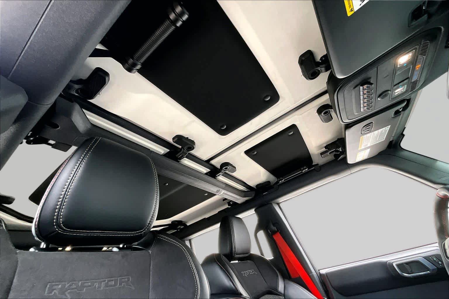 Used 2025 Ford Bronco Raptor AWD/4WD image 13