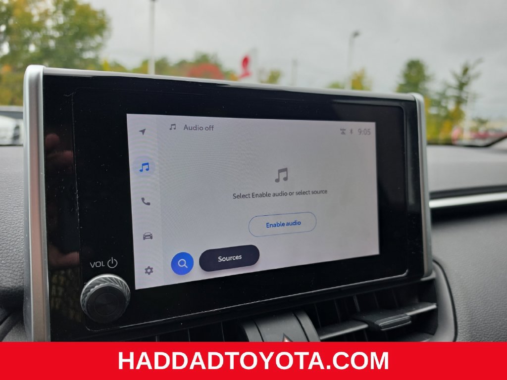 Used 2023 Toyota RAV4 LE AWD/4WD image 17