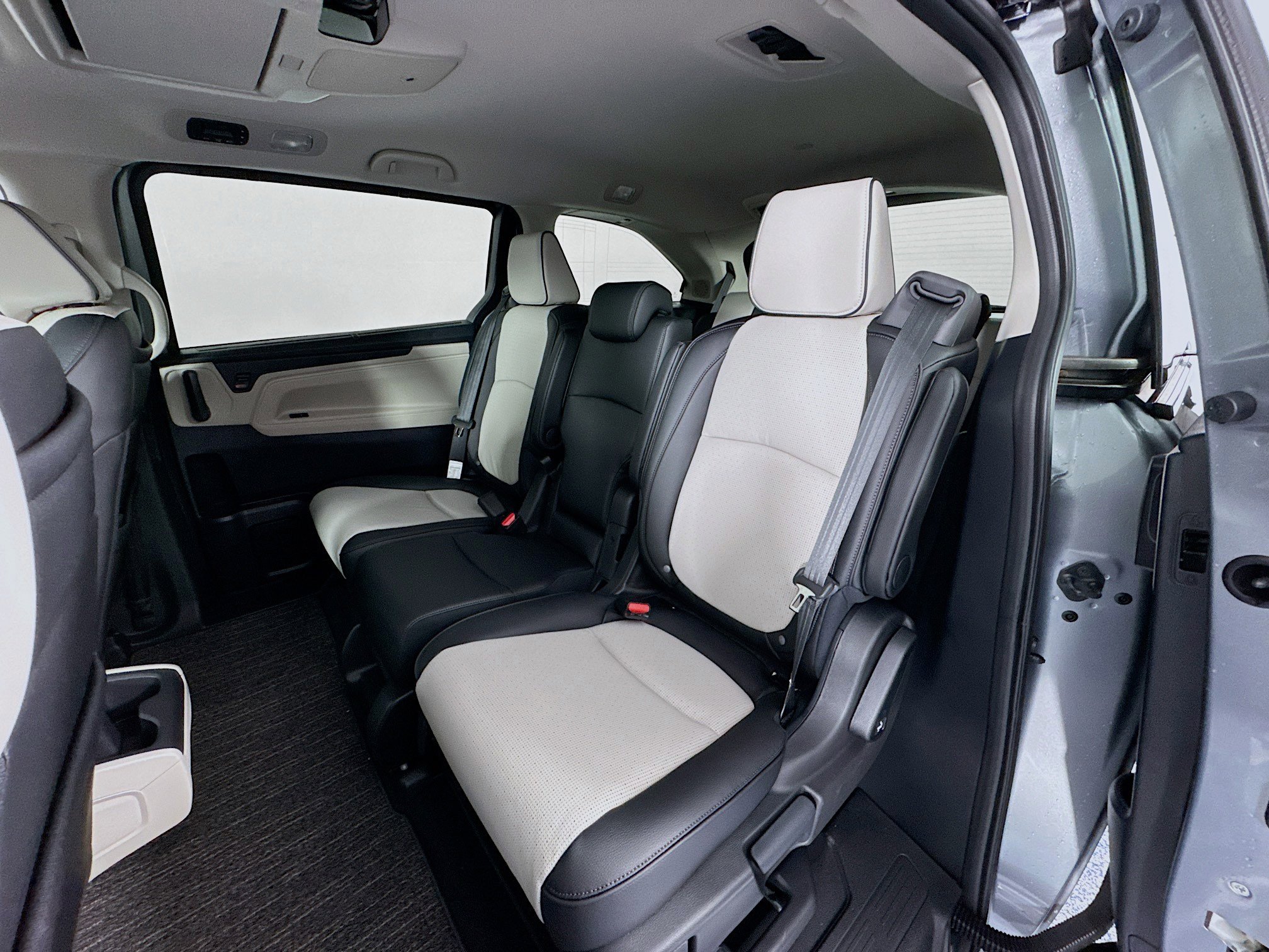 New 2026 Honda Odyssey Elite image 26