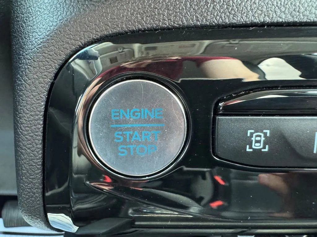 Used 2024 Ford Escape Platinum AWD/4WD image 25