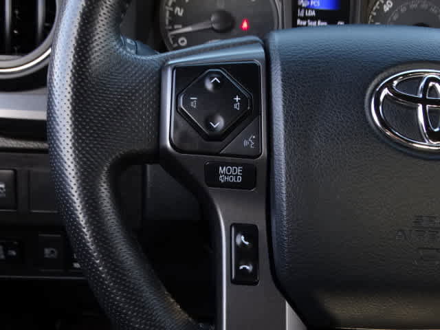 Certified 2023 Toyota Tacoma TRD Off-Road image 34