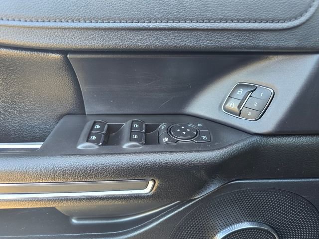 Used 2021 Ford Expedition XLT image 22