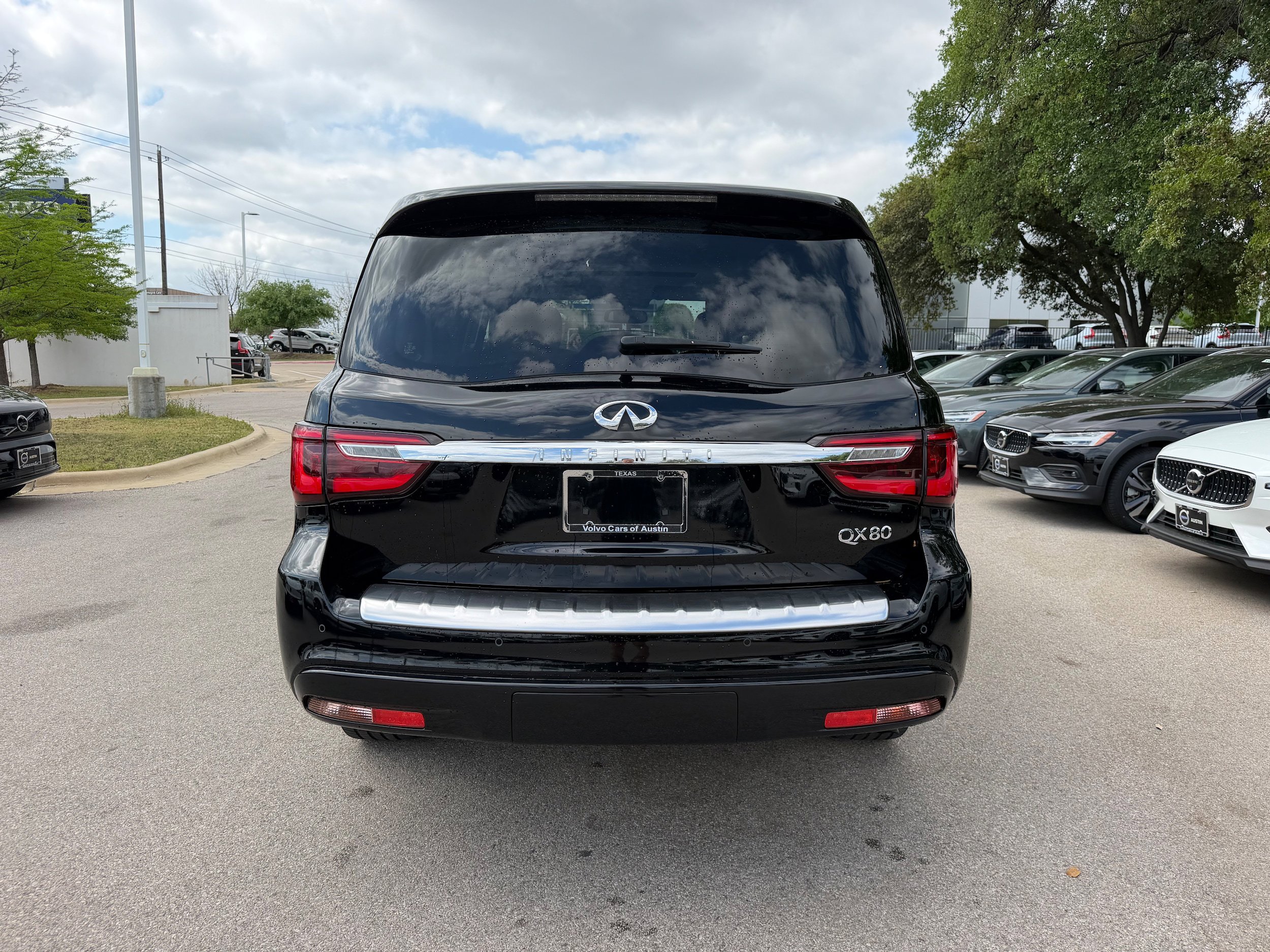 Used 2019 INFINITI QX80 Luxe RWD image 5