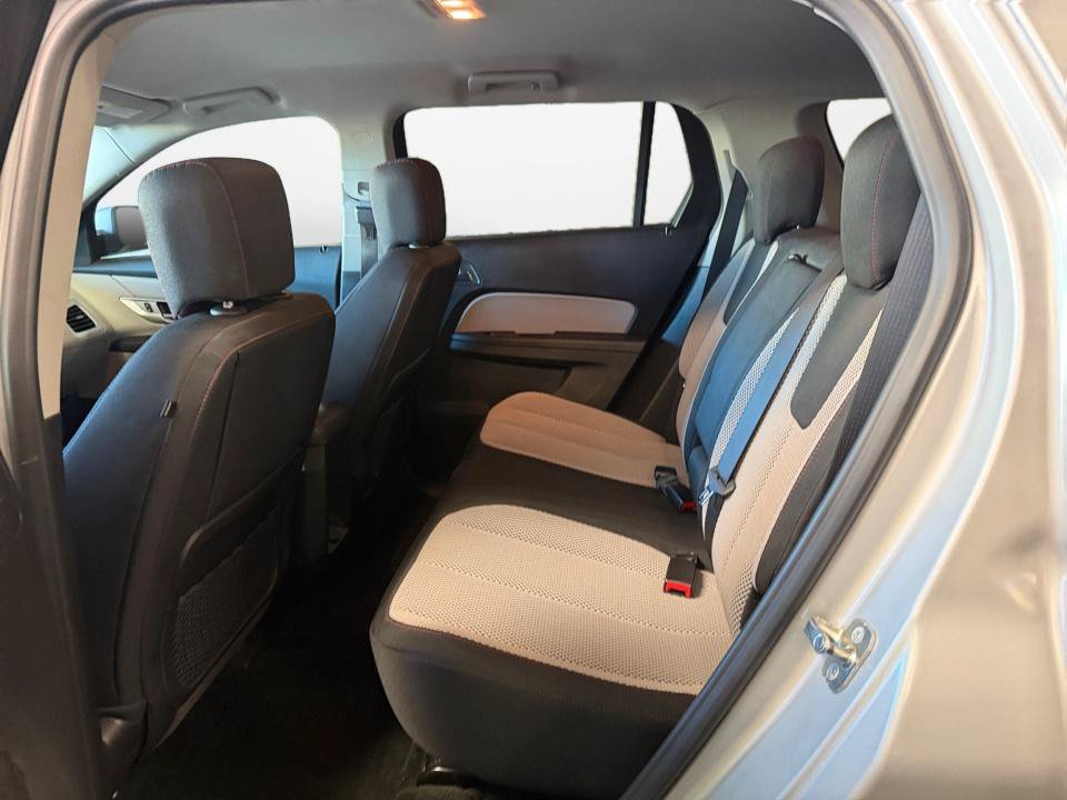 Used 2017 GMC Terrain SLE FWD image 16