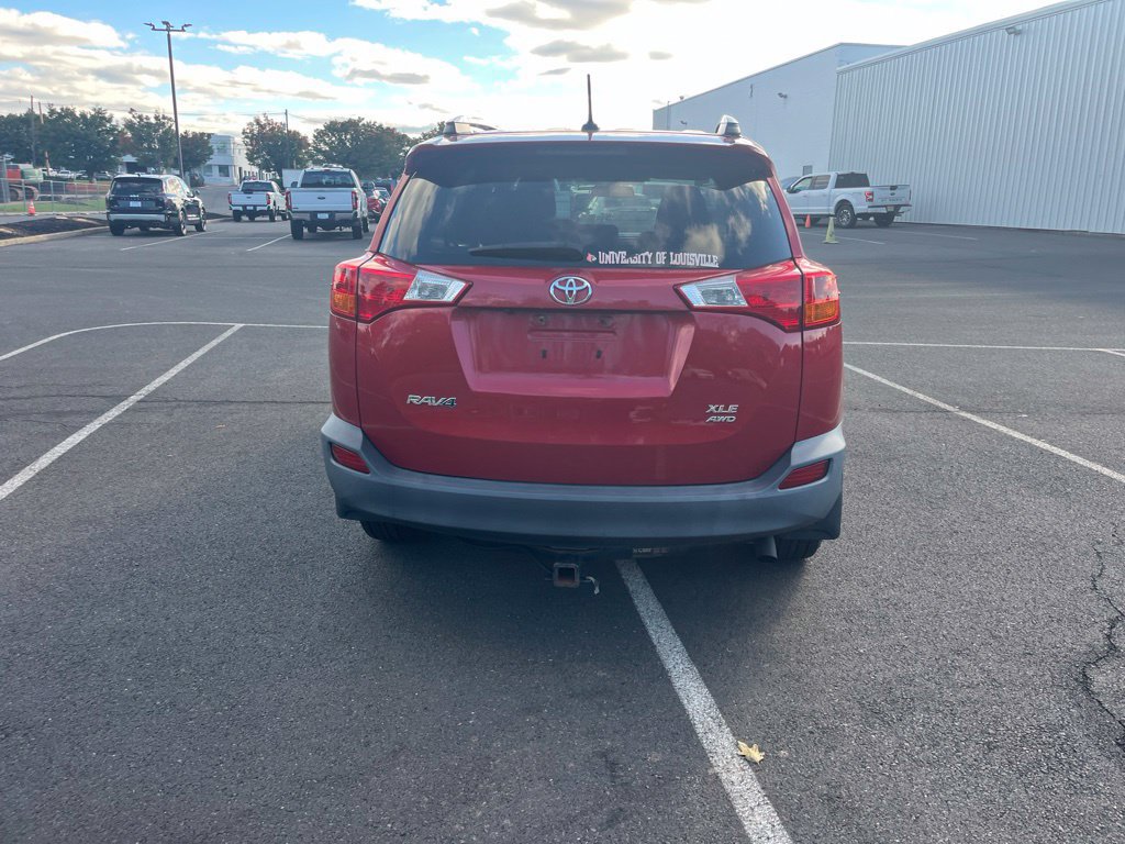 Used 2015 Toyota RAV4 XLE AWD/4WD image 5