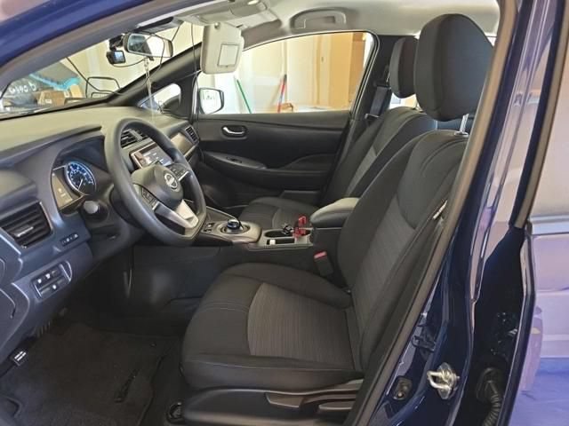 Used 2025 Nissan Leaf S FWD image 6