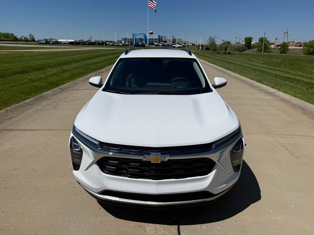 New 2026 Chevrolet Trax LT FWD image 11