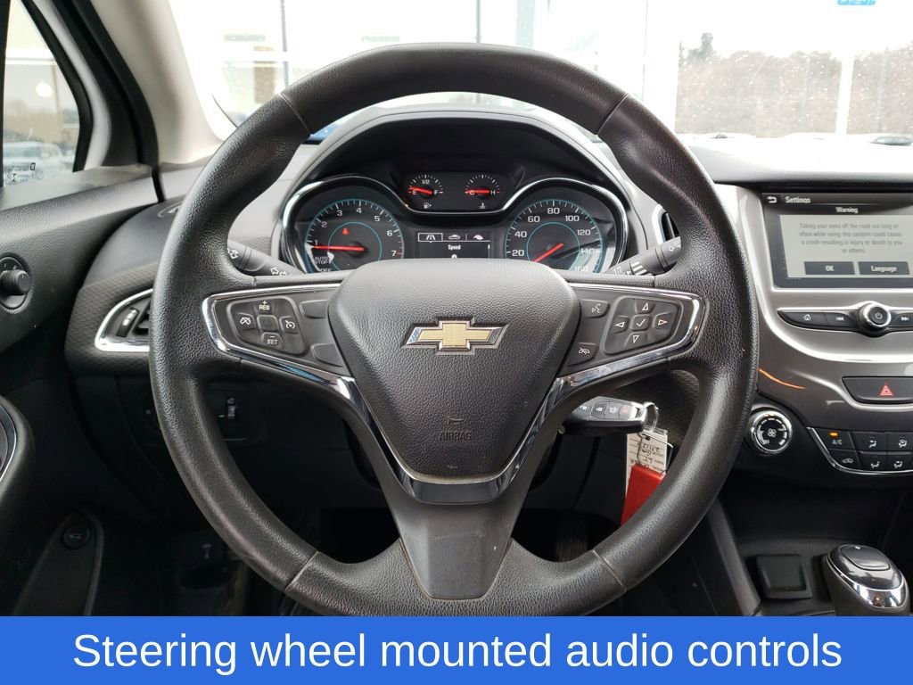 Used 2017 Chevrolet Cruze LT image 12