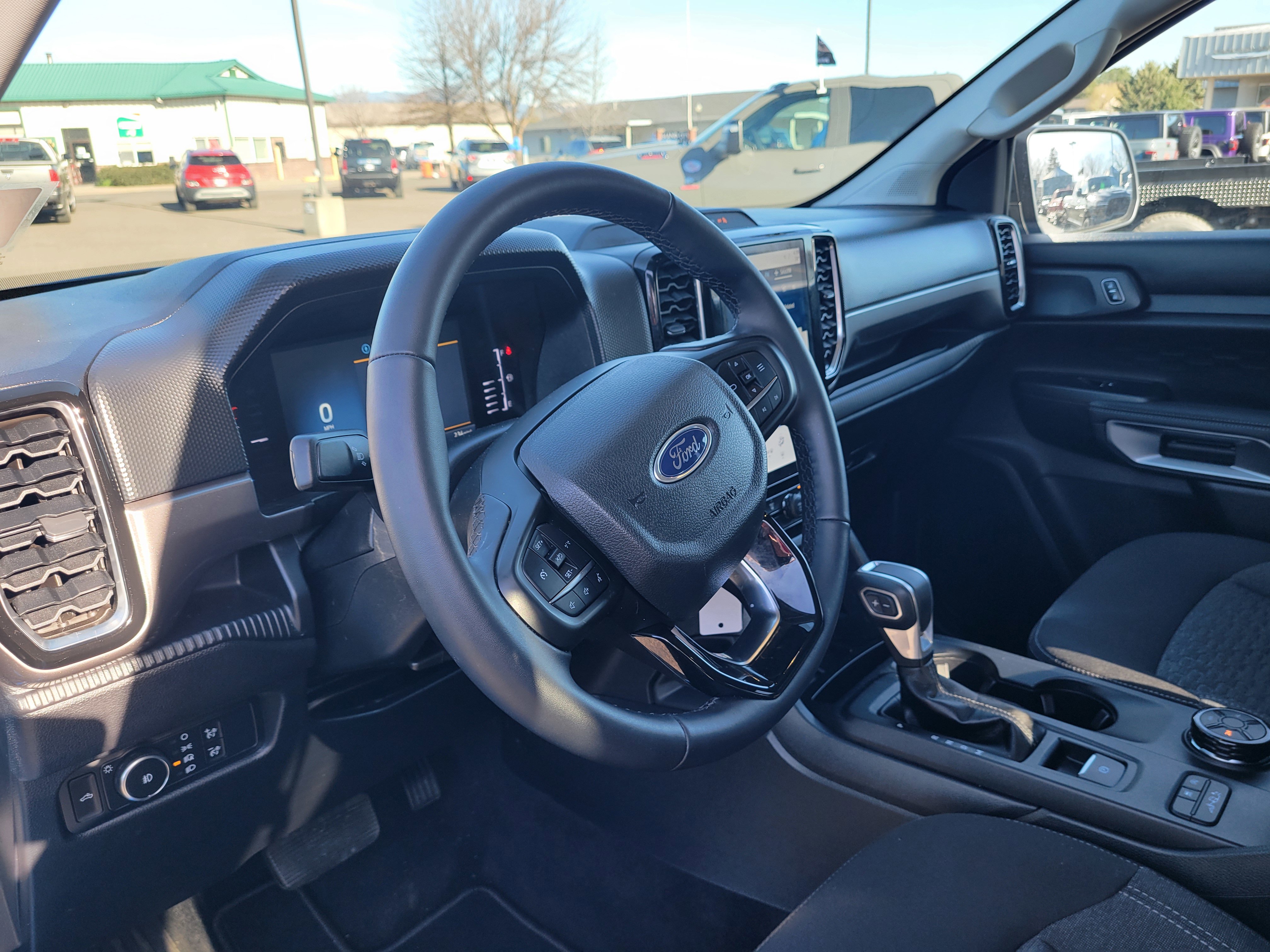 Used 2024 Ford Ranger XLT w/ FX4 Off-Road Package image 6