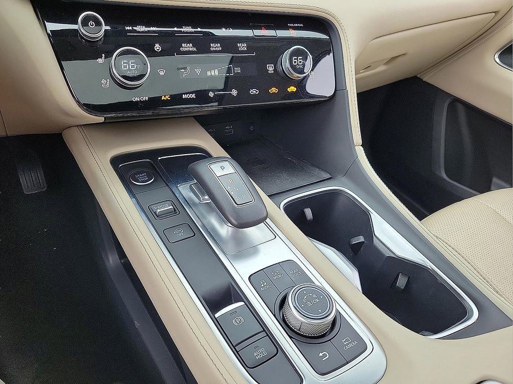 Used 2023 INFINITI QX60 Sensory w/ Vision Package AWD/4WD image 17