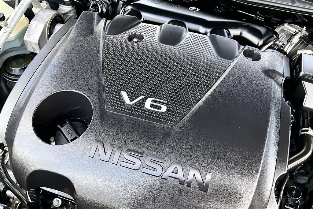 Used 2023 Nissan Maxima SR w/ Sport Mat Group FWD image 43