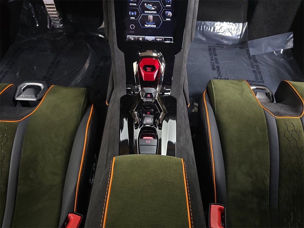 Used 2024 Lamborghini Huracan Sterrato image 20