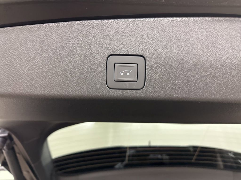 New 2026 Buick Encore GX Avenir w/ Avenir Technology Package image 24