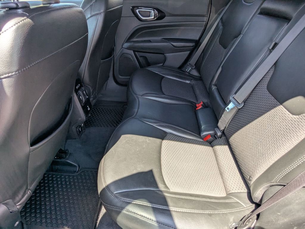 Used 2022 Jeep Compass Altitude w/ Convenience Group image 17