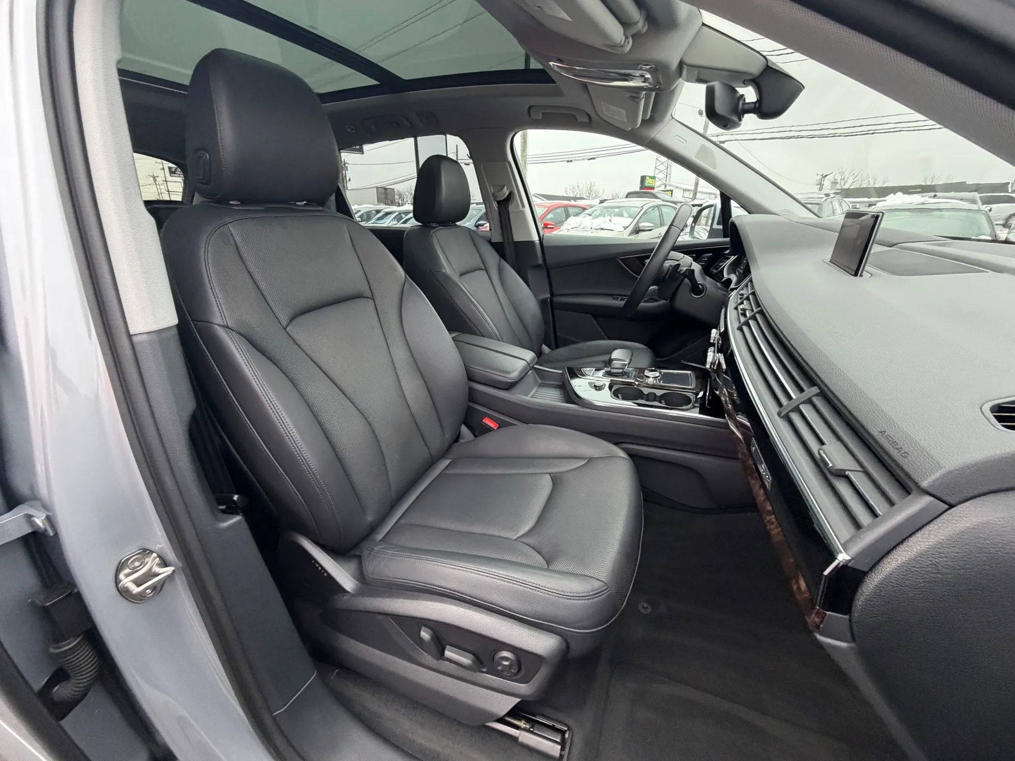 Used 2018 Audi Q7 3.0T Prestige AWD/4WD image 18