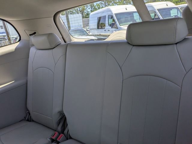 Used 2014 Buick Enclave Leather FWD image 16