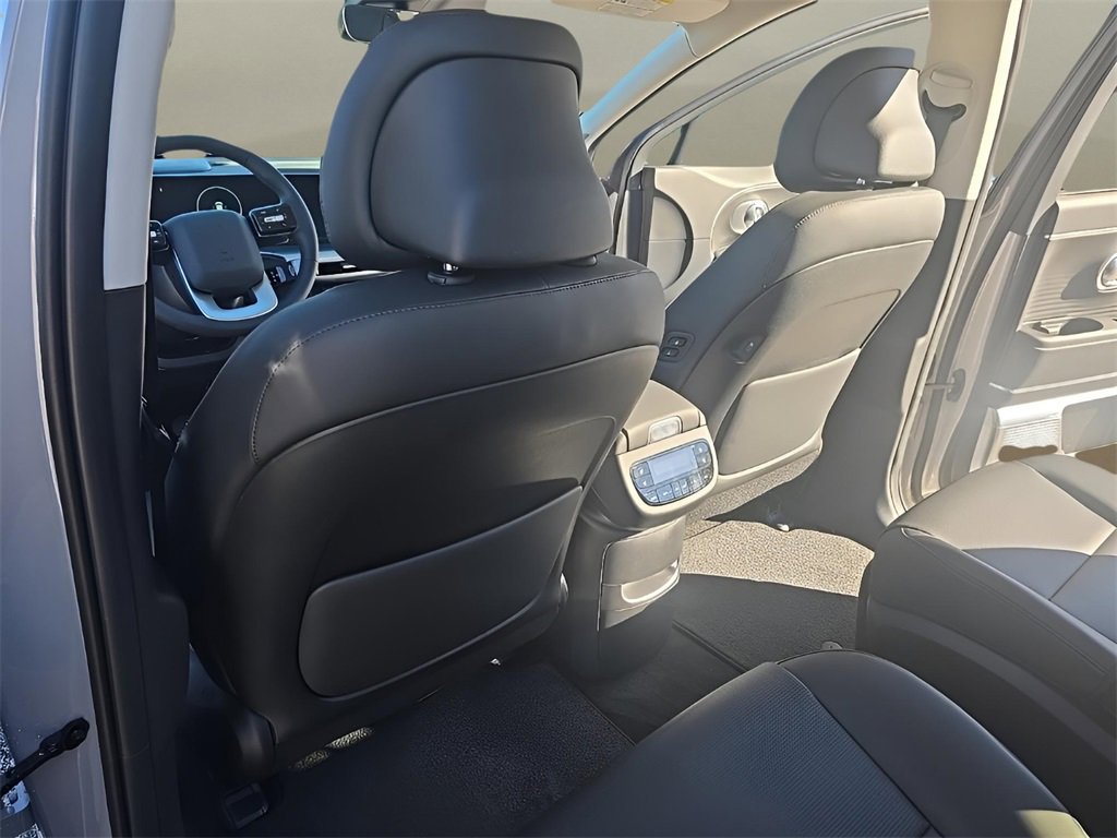 New 2026 Hyundai Ioniq 9 Limited image 13