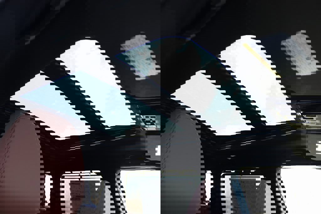 New 2025 Mitsubishi Outlander SEL image 27
