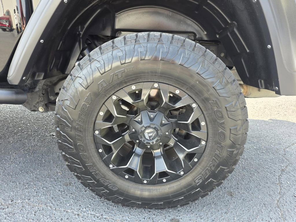Used 2021 Jeep Gladiator Mojave w/ Trailer Tow Package image 12