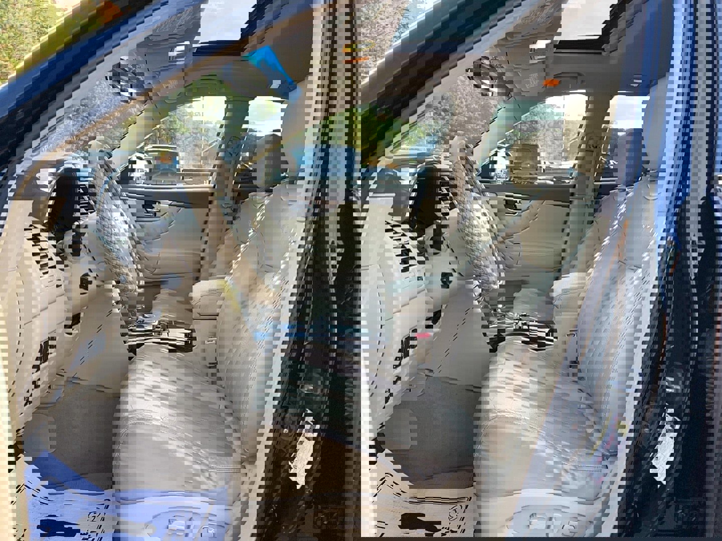 Used 2013 INFINITI FX37 AWD w/ Premium Pkg image 11