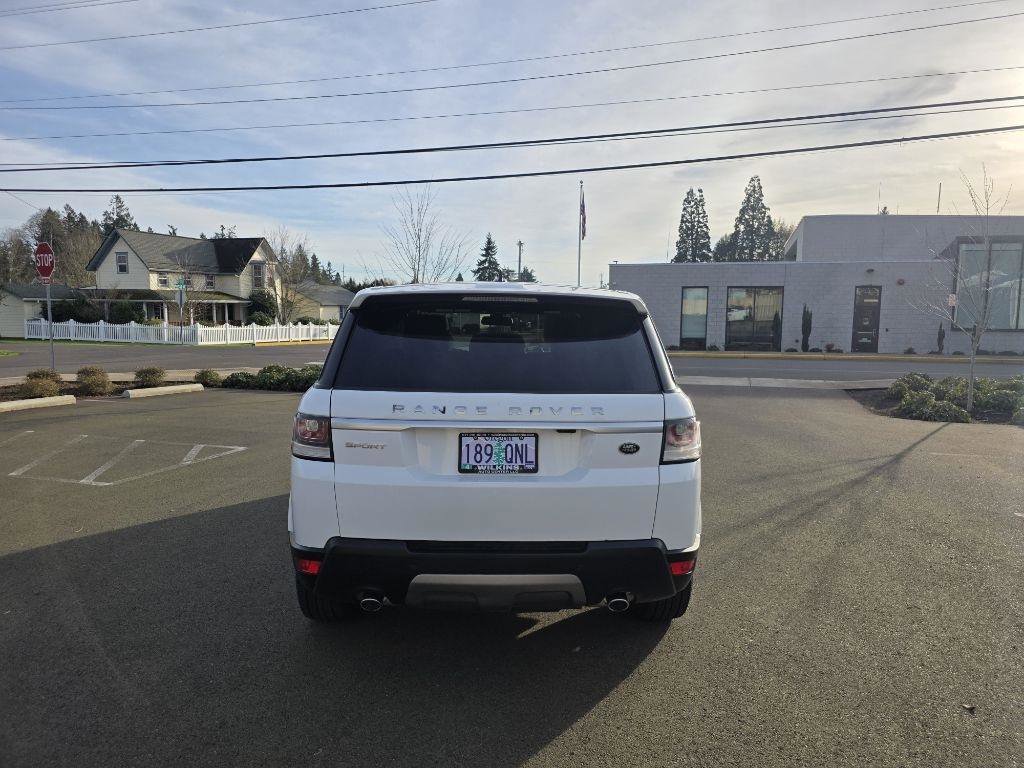 Used 2016 Land Rover Range Rover Sport SE image 6