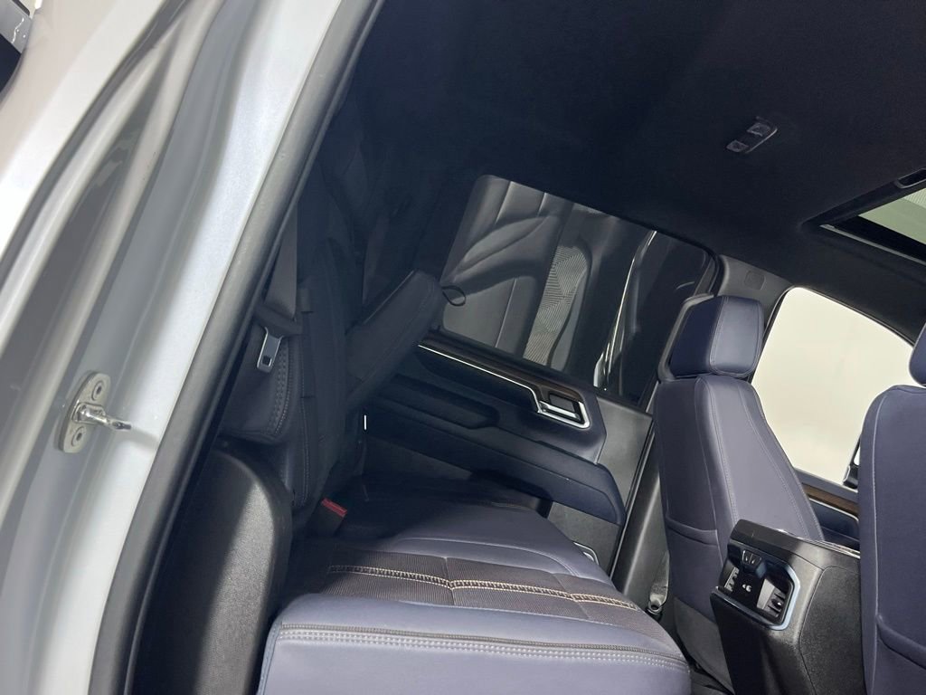 Used 2024 Chevrolet Silverado 2500 High Country w/ High Country Premium Package image 30