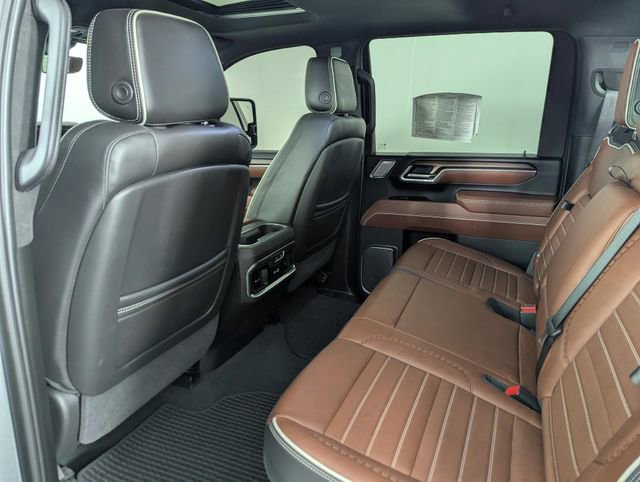 Used 2025 GMC Sierra 3500 Denali Ultimate AWD/4WD image 21