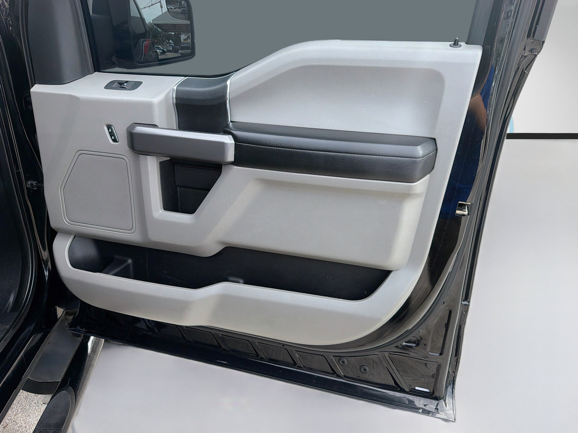 Used 2019 Ford F150 XLT AWD/4WD image 32